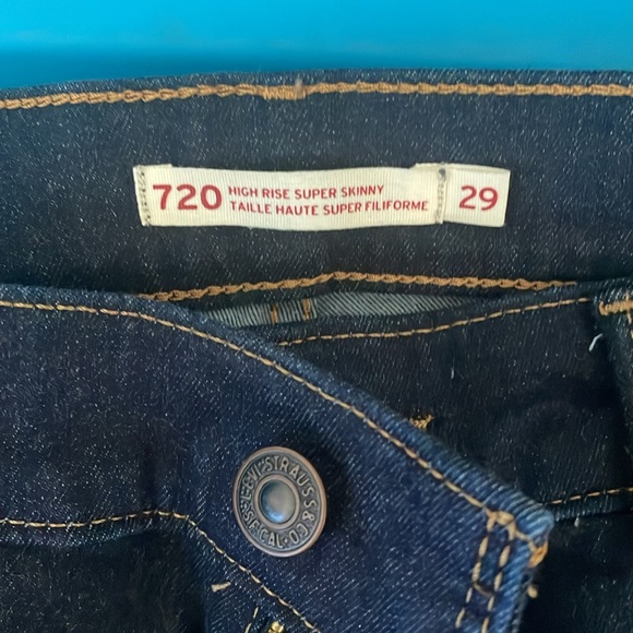 Levi jeans female size 29 high rise super skinny never worn - Picture 3 of 4